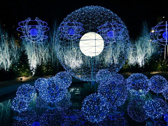 Christmas Decorations Around the World | World inside pictures