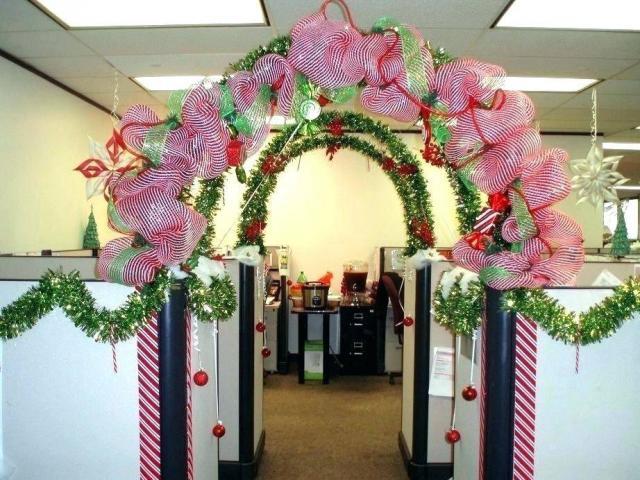 Inspiring Christmas Office Decoration Ideas To Try At Work World