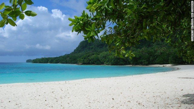 9. Champagne Beach, Vanuatu