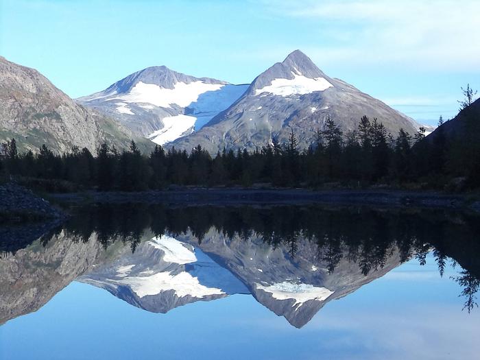 chugach-mountain-lake