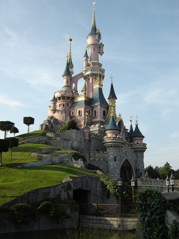 Disneyland, Paris-Disneyland Resort tourism destinations