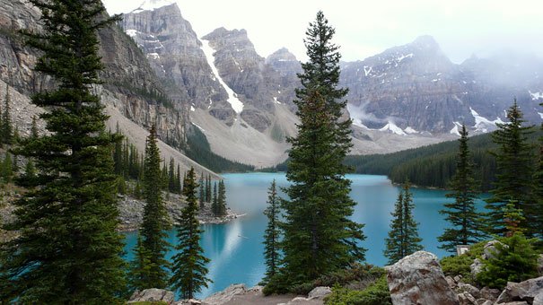 amazing-places-antelope-moraine-lake-2