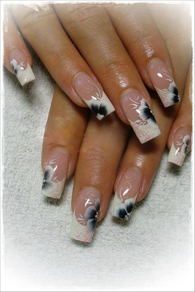 Black And White Nail Art Design - World inside pictures