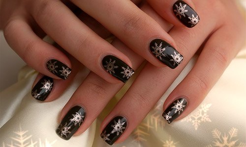 41-black-nail-art