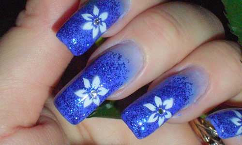 8-flower-nail-art