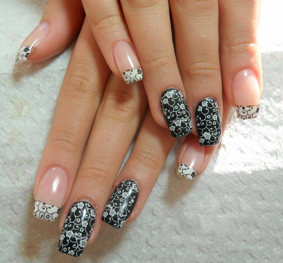 38 Amazing Nail Art Design For Your Christmas / New Year's Eve | World inside pictures