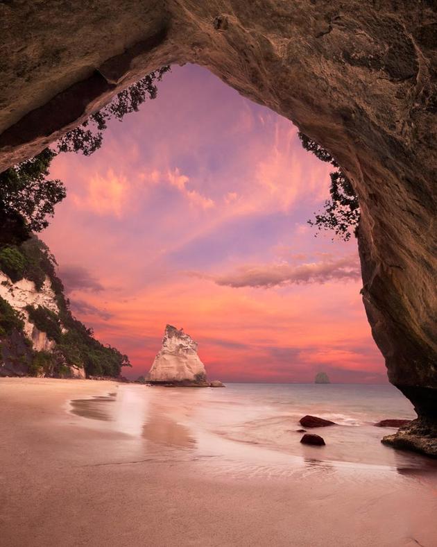 cathedral-cove-new-zealand_0