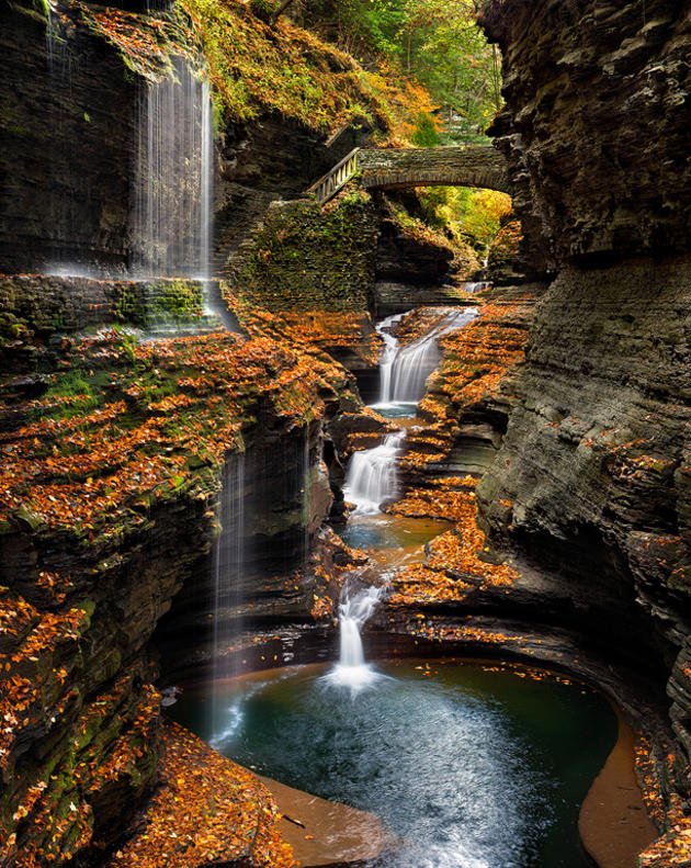 watkinsglen-rainbow-falls-autumn