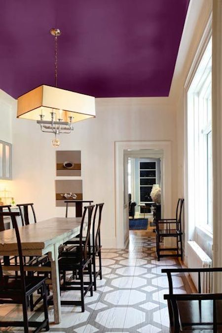 5.-Paint-your-ceilings-an-accent-color-27-Easy-Remodeling-Projects-That-Will-Completely-Transform-Your-Home