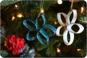 diy christmas decor made of paper