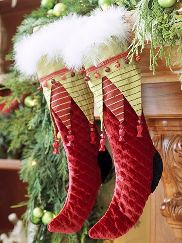 The Best DIY Christmas Socks Tutorials To Complete The Christmas Magic ...