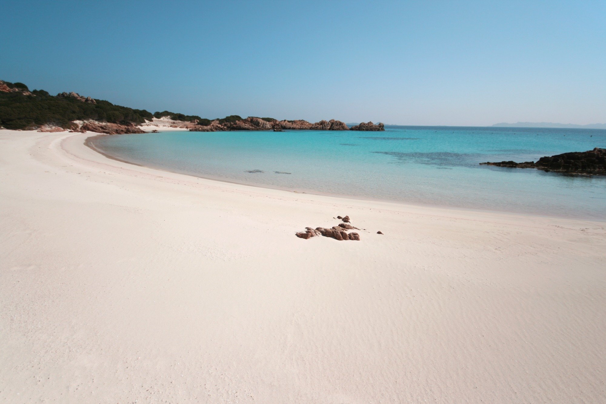 The Best Looking Pink Sand Beaches Around The World That ...