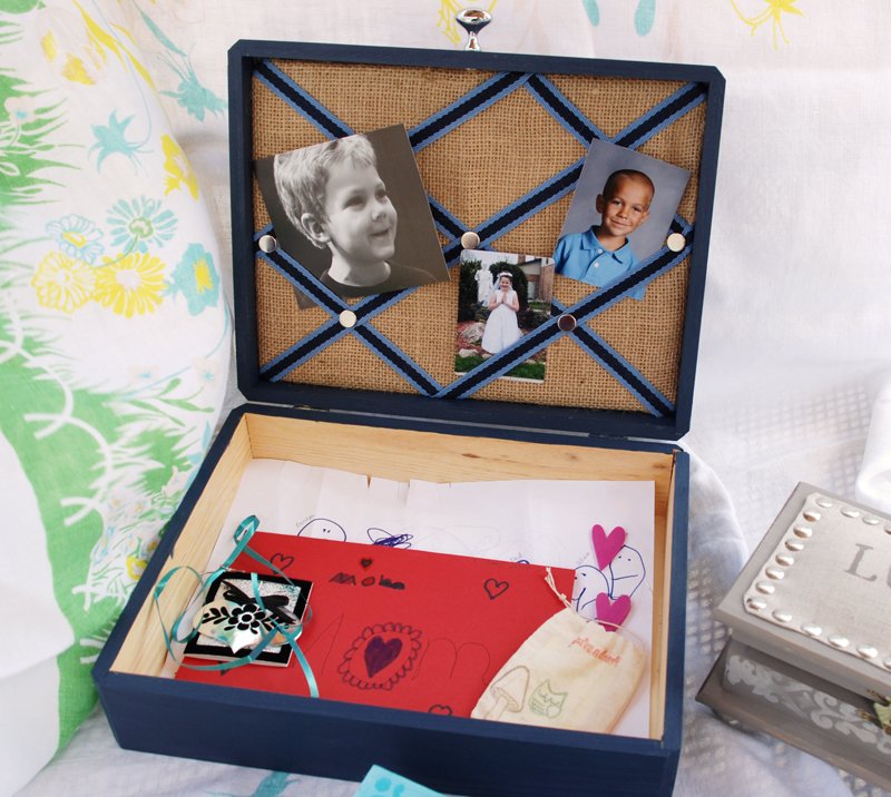 pop out memory box