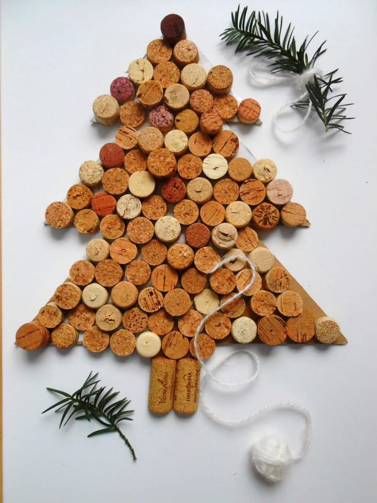 12 Cute DIY Wine Cork Christmas Crafts - Shelterness