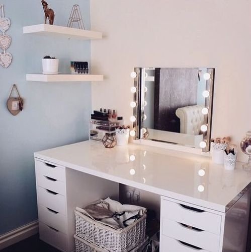 dressing table for teenage girl