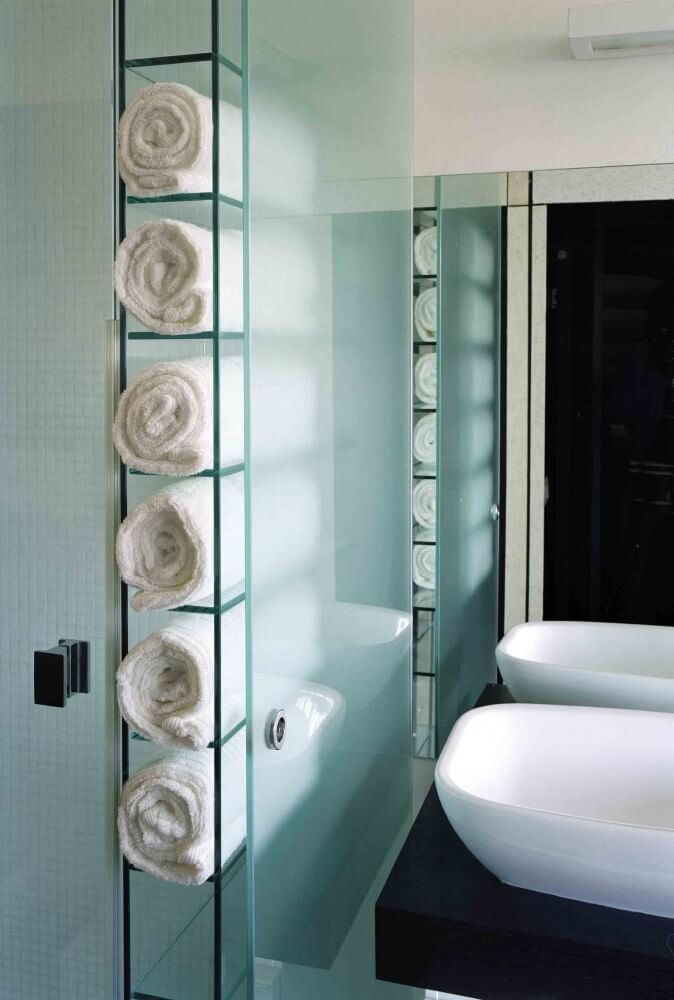 towel storage rack