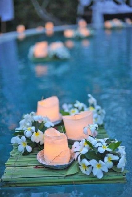 floating flowers pool wedding