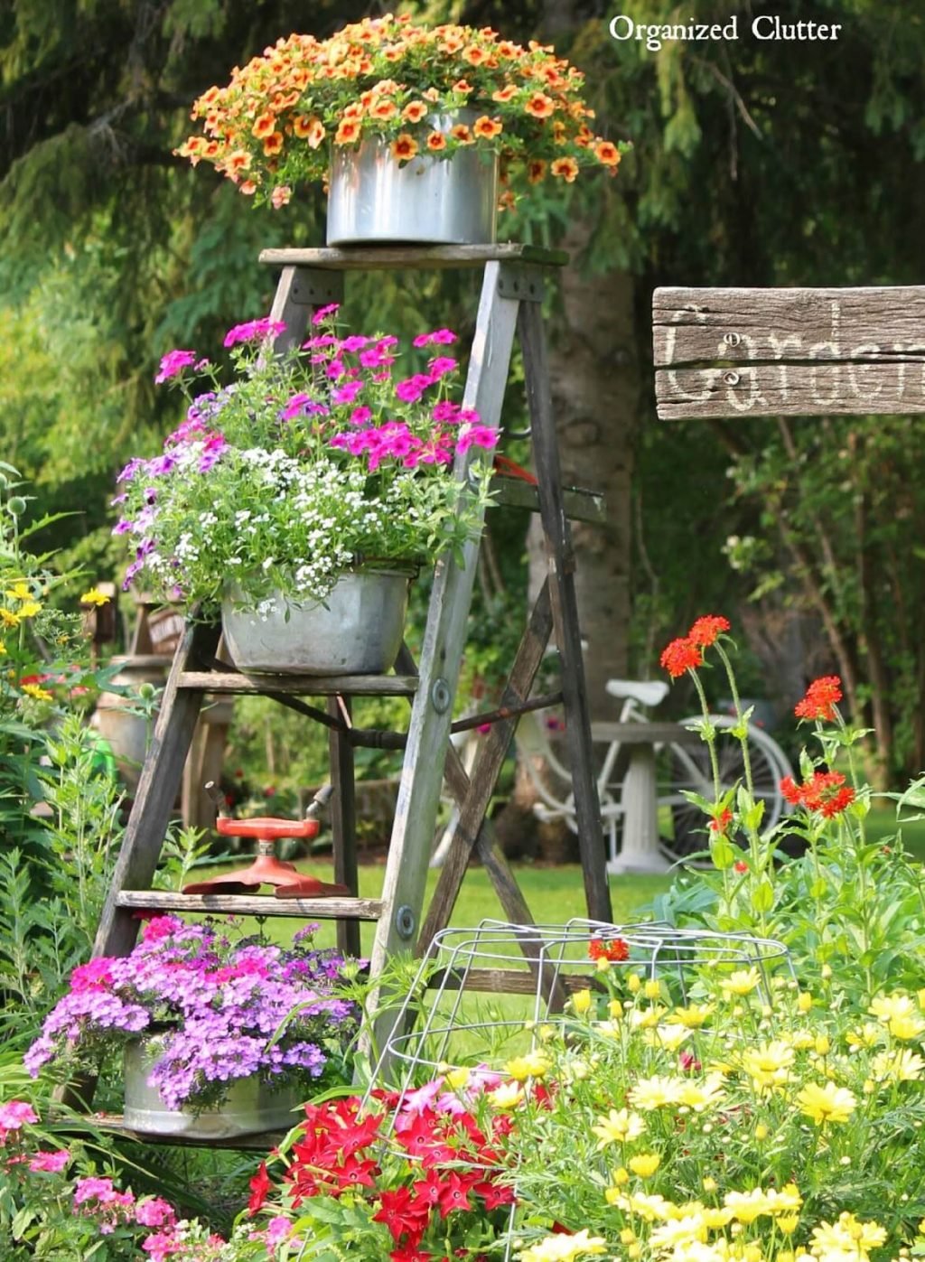 Interesting DIY Rustic Garden Decor Ideas That Will Bring An Interest 