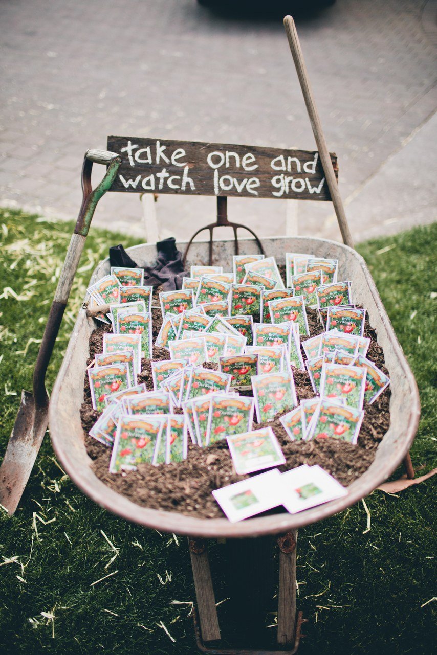 Impressive DIY Wedding Favors Ideas That Will Amaze Your Guests With