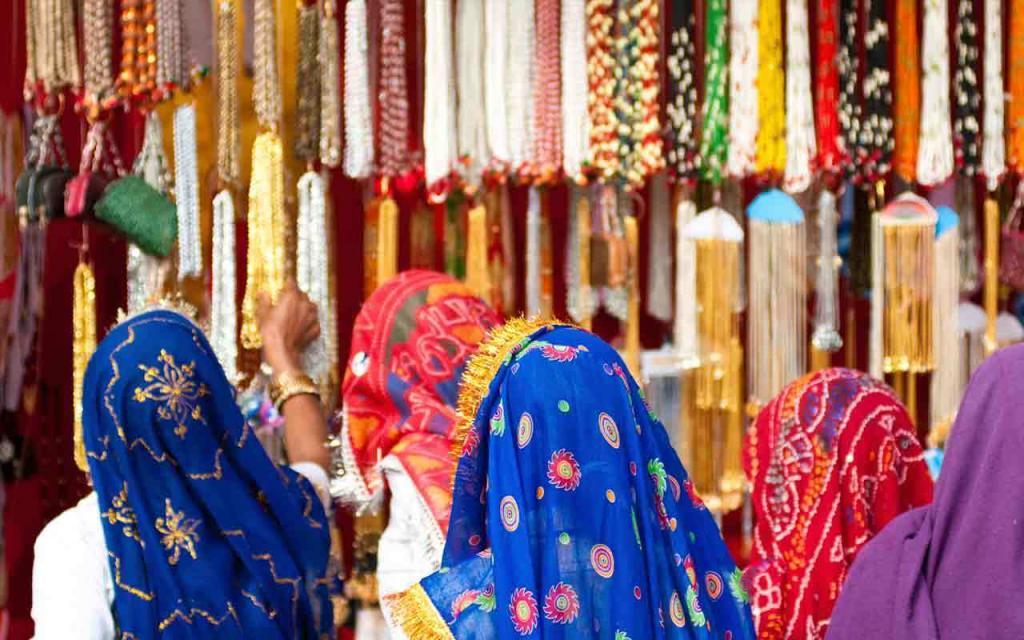 Best Places to Visit in Jaipur for Shopping World inside pictures