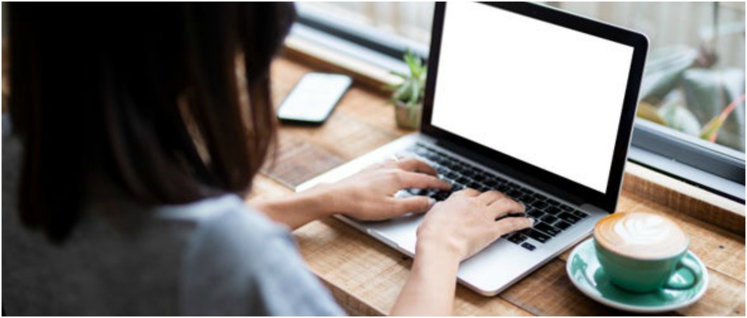 Advantages of Online Vs. Reality World inside pictures