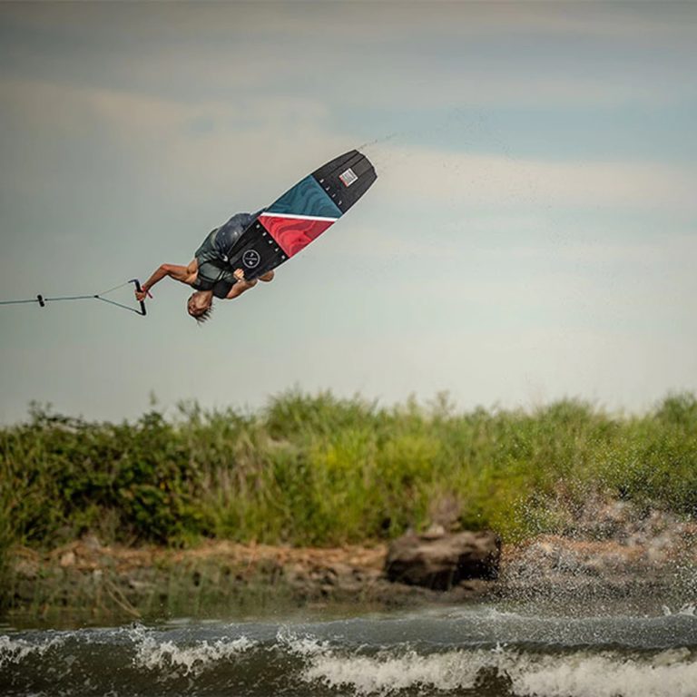 What Are The Best Wakeboarding Locations in the United States?