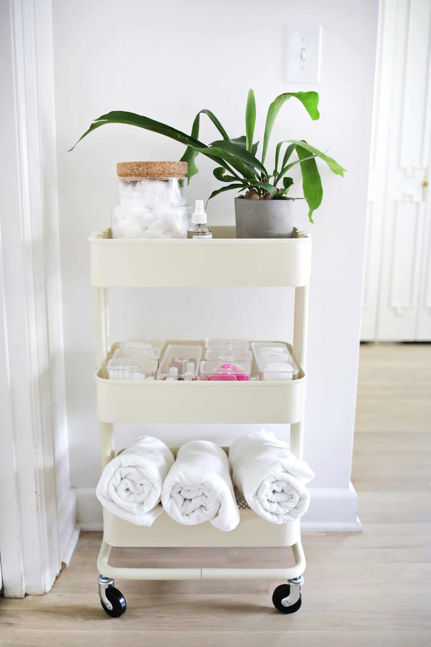 very small bathroom storage ideas