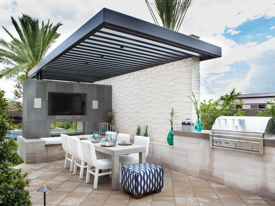 BBQ outdoor kitchen