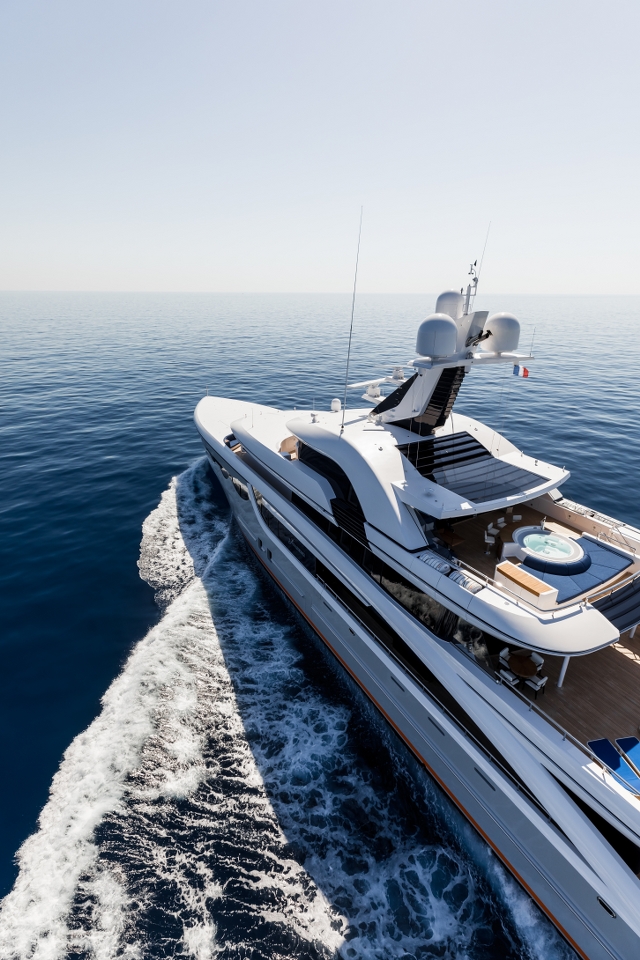 luxury-yacht-builders
