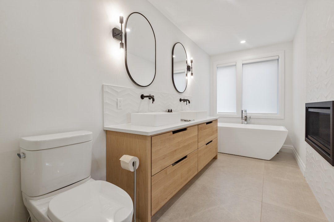 Bathroom Decor Ideas on a Budget: 35 Tricks Under $500